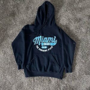 Miami hoodie • S • minor flaw
